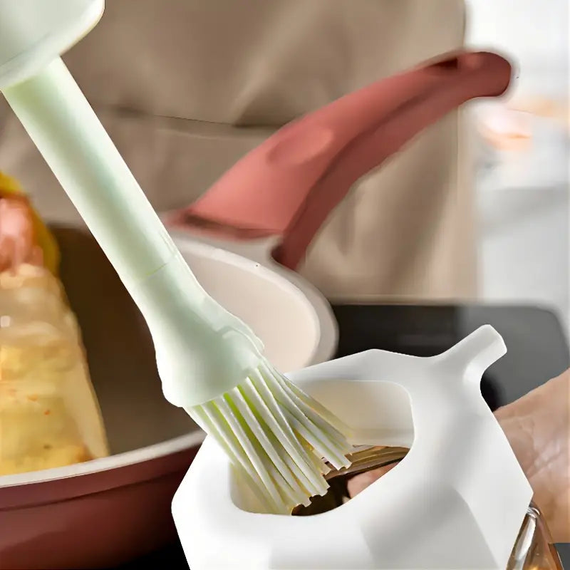 Olive Oil Dispenser Bottle with Silicone Brush for Cooking (CN)