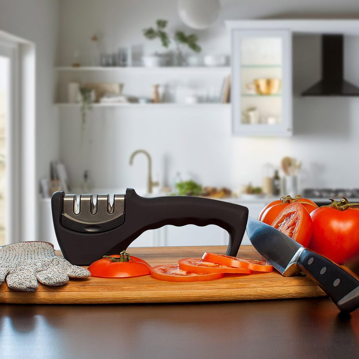 Professional Handheld Knife Sharpener for Precision Blade Sharpening1