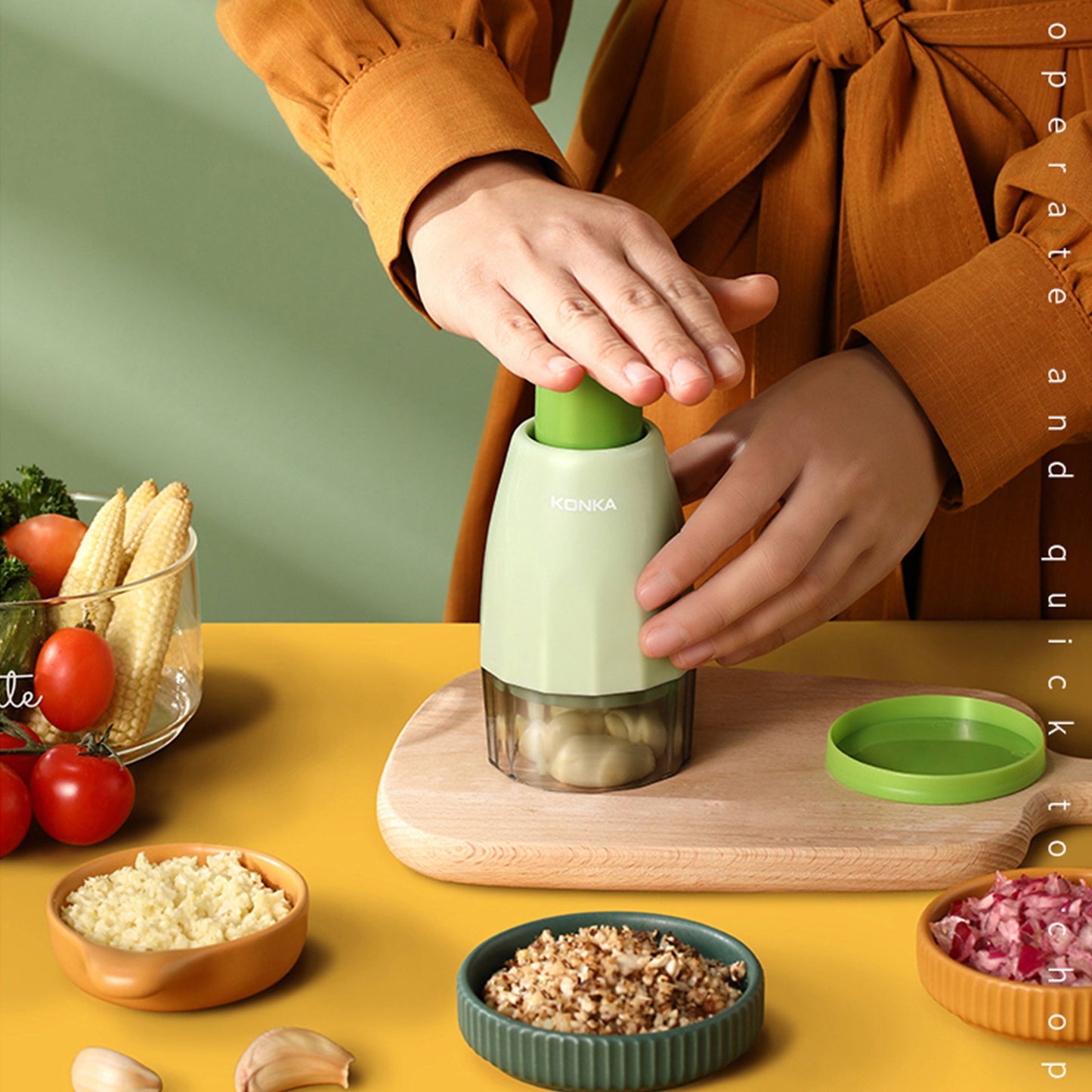 Mini Manual Food Masher for Garlic and Chili Cooking